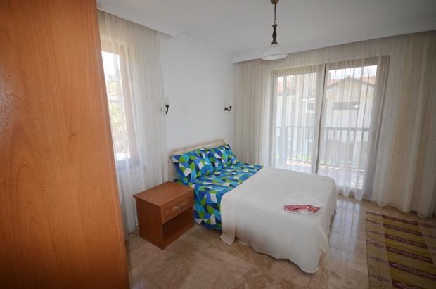 Image No.11-4 Bed Villa / Detached for sale