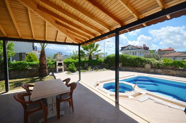 Image No.17-4 Bed Villa / Detached for sale