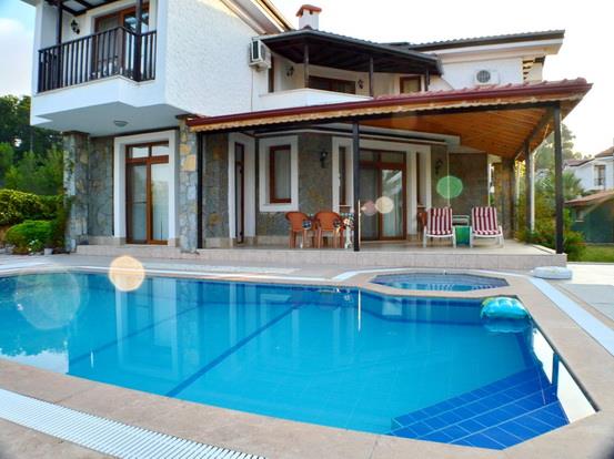 Image No.20-4 Bed Villa / Detached for sale