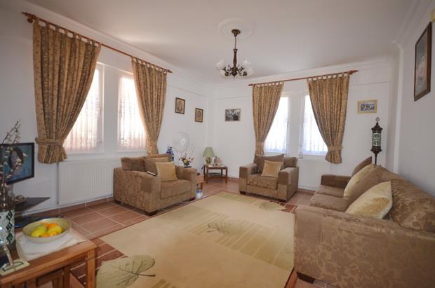 Image No.5-4 Bed Villa / Detached for sale