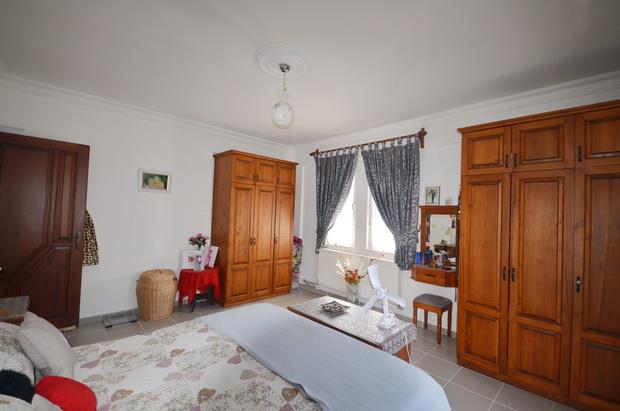 Image No.12-4 Bed Villa / Detached for sale