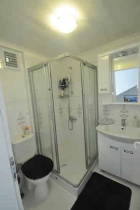 Image No.8-3 Bed Apartment for sale