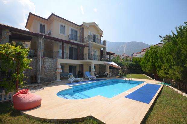 Image No.1-4 Bed House/Villa for sale