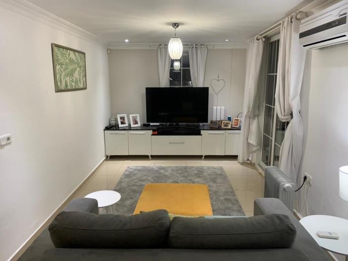 Image No.29-4 Bed Villa / Detached for sale