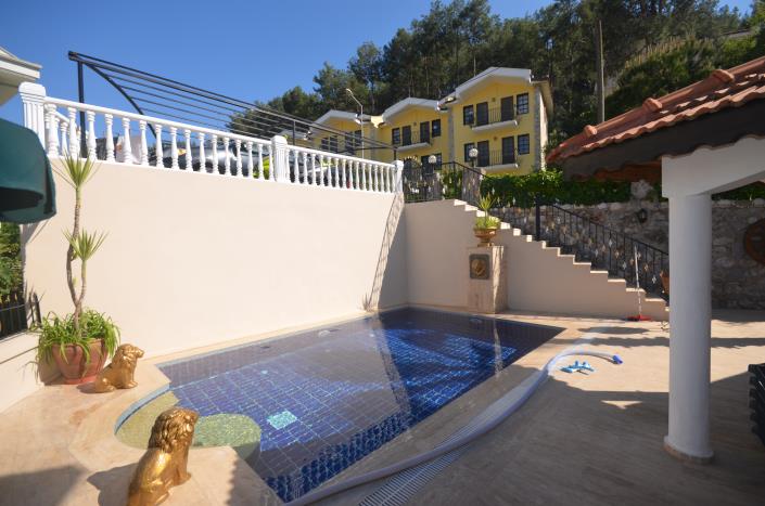 Image No.33-4 Bed Villa / Detached for sale