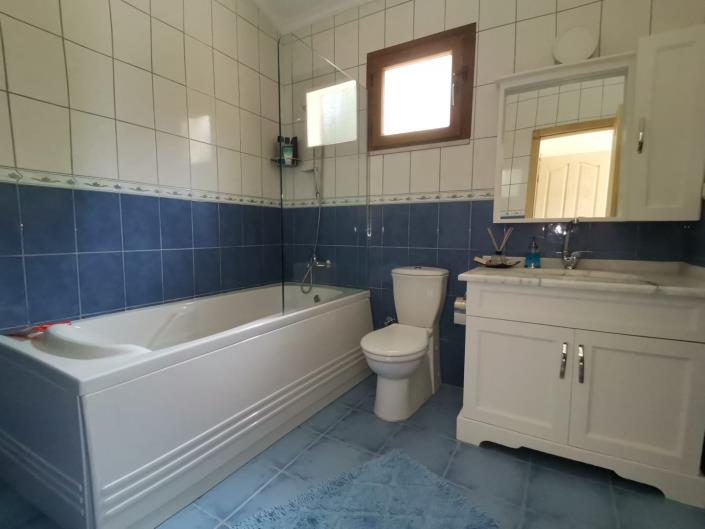 Image No.16-3 Bed Villa / Detached for sale