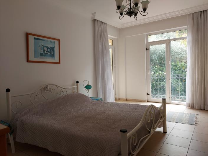 Image No.12-3 Bed Apartment for sale