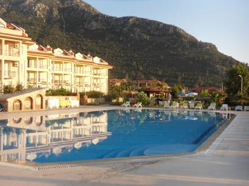 Duplex de 2 chambres à vendre à Ovacik