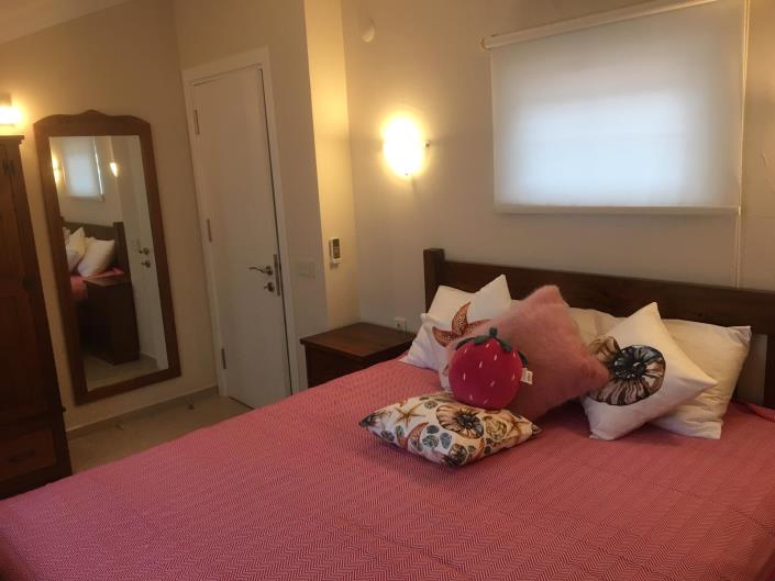 Image No.13-4 Bed Villa / Detached for sale