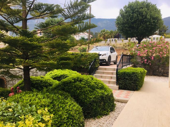 Image No.20-4 Bed Villa / Detached for sale