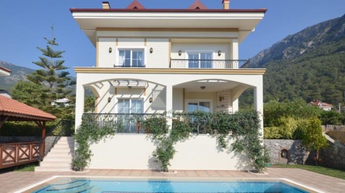 Image No.1-4 Bed Villa / Detached for sale
