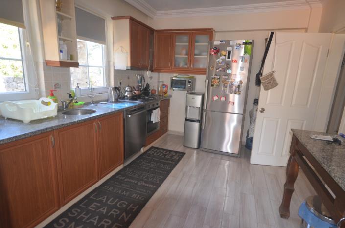 Image No.12-3 Bed Villa / Detached for sale