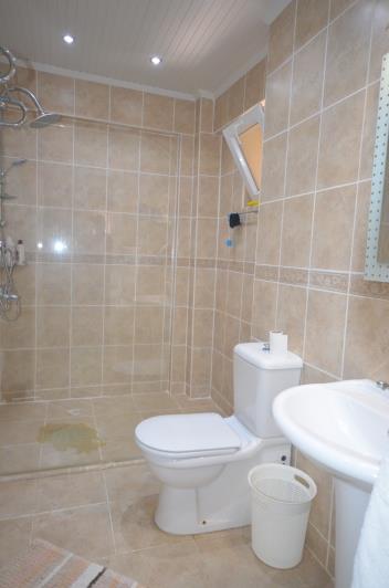 Image No.20-3 Bed Villa / Detached for sale