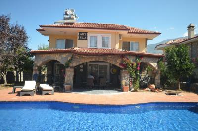3 Bed Villa / Detached for sale
