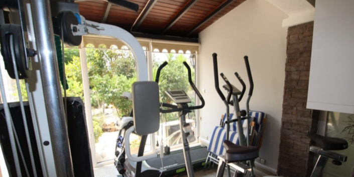 Image No.18-4 Bed Villa / Detached for sale