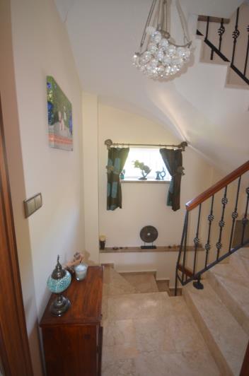 Image No.20-4 Bed Villa / Detached for sale