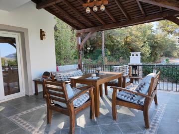 4a--Roofed-Balcony