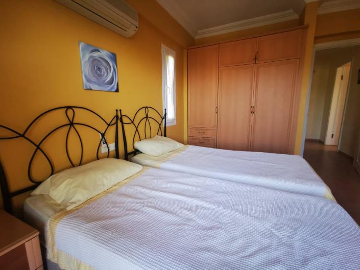 Image No.18-3 Bed Villa / Detached for sale