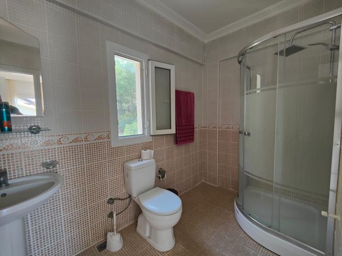 Image No.23-3 Bed Villa / Detached for sale