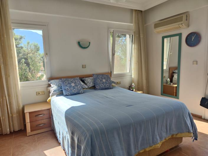 Image No.24-3 Bed Villa / Detached for sale