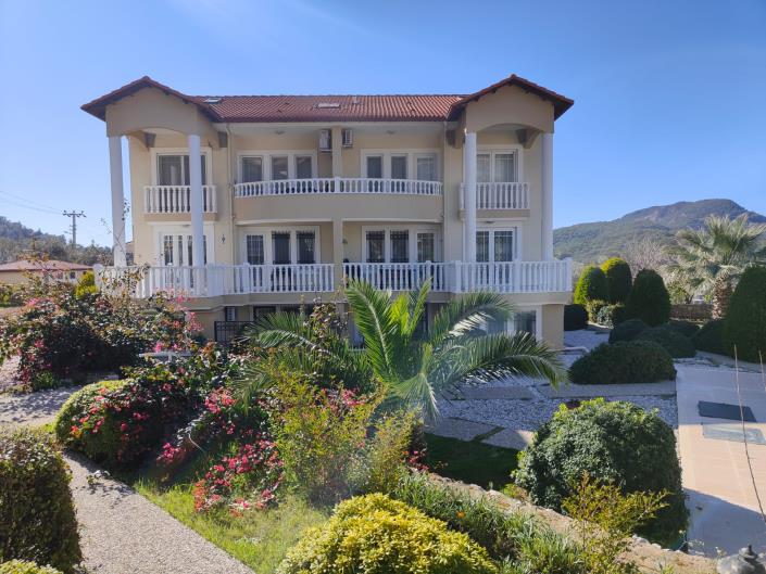 Image No.2-Duplex de 3 chambres à vendre à Ovacik