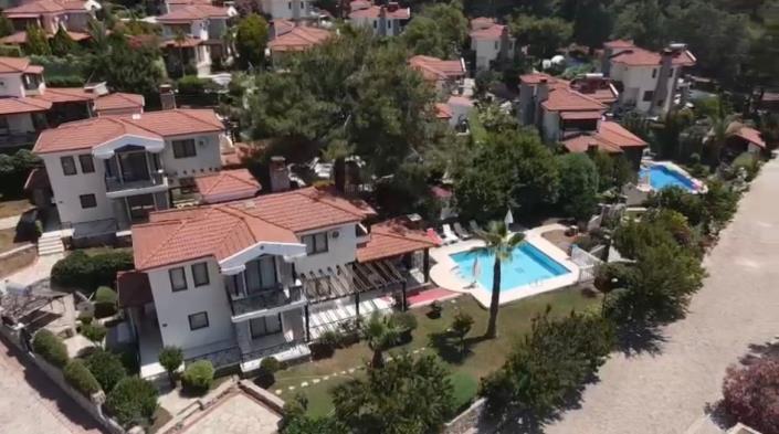 Image No.1-3 Bed Villa / Detached for sale