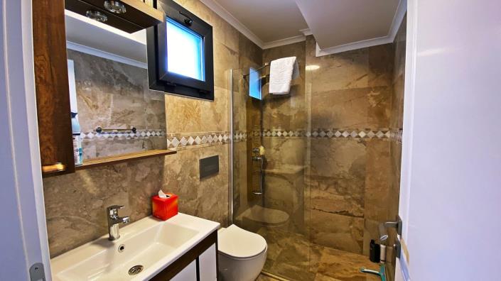 Image No.18-4 Bed Villa / Detached for sale