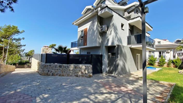 Image No.21-4 Bed Villa / Detached for sale