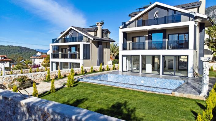 Image No.8-4 Bed Villa / Detached for sale