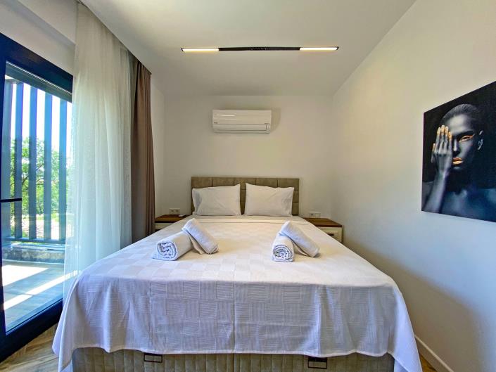 Image No.11-4 Bed Villa / Detached for sale