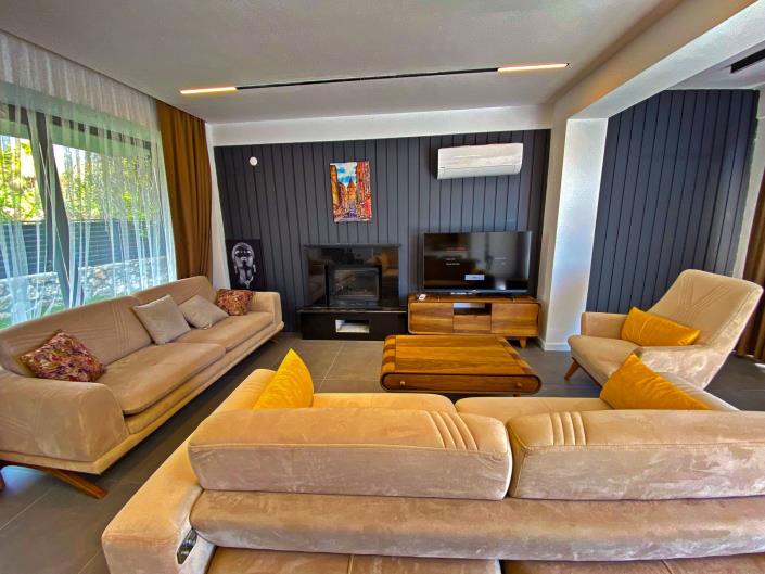 Image No.16-4 Bed Villa / Detached for sale