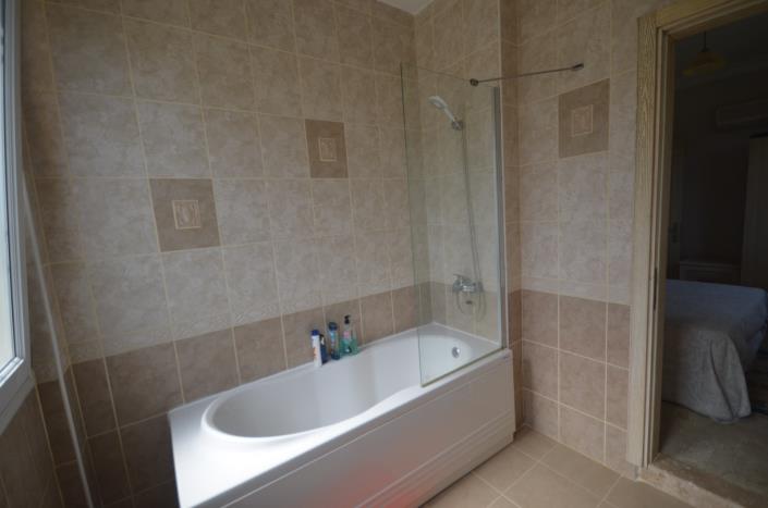 Image No.14-3 Bed Apartment for sale