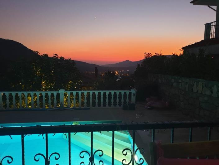 Image No.38-3 Bed Villa / Detached for sale