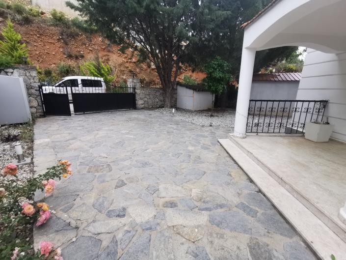 Image No.28-3 Bed Villa / Detached for sale