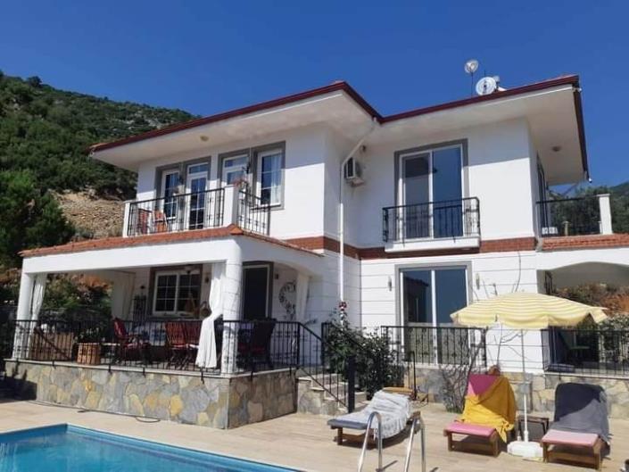 Image No.32-3 Bed Villa / Detached for sale