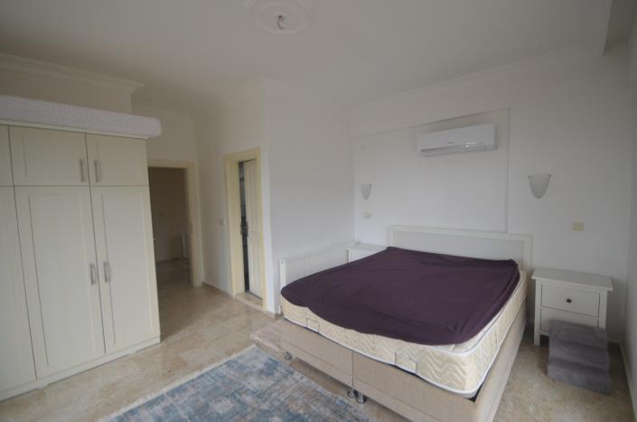 Image No.23-3 Bed Villa / Detached for sale