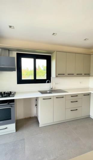 Image No.8-3 Bed Villa / Detached for sale