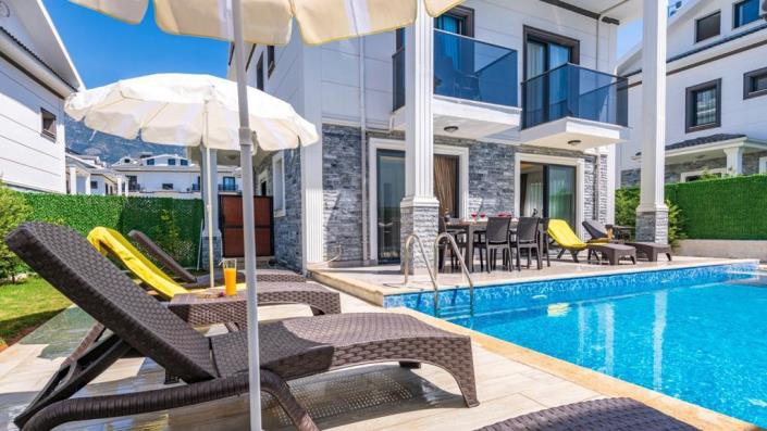 Image No.3-4 Bed House/Villa for sale