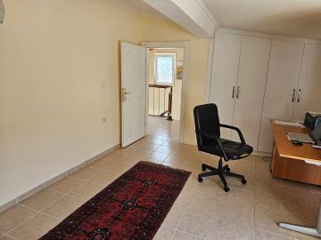 office-bedroom-