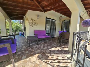 balcony-L-shaped