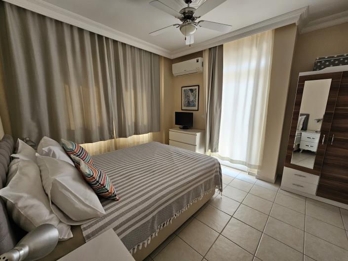 Image No.9-4 Bed House/Villa for sale