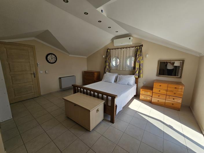 Image No.20-4 Bed House/Villa for sale