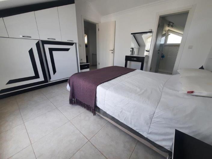 Image No.14-3 Bed Apartment for sale