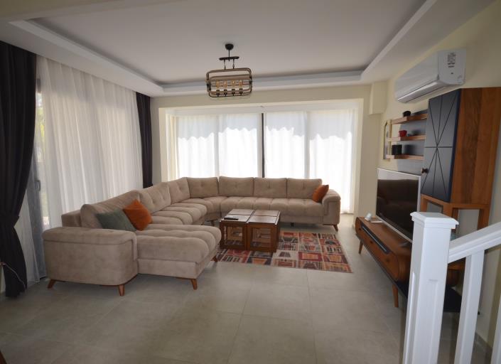 Image No.8-4 Bed Villa / Detached for sale