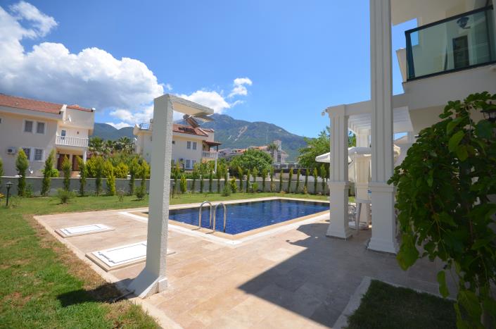 Image No.37-4 Bed Villa / Detached for sale