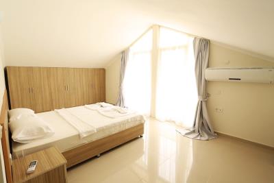 9--master-bedroom--2-
