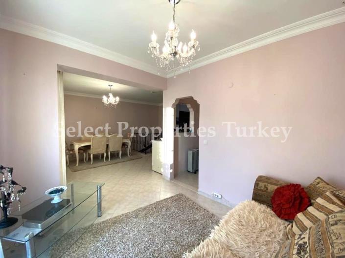 Image No.18-4 Bed Apartment for sale