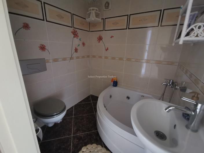 Image No.28-4 Bed Apartment for sale
