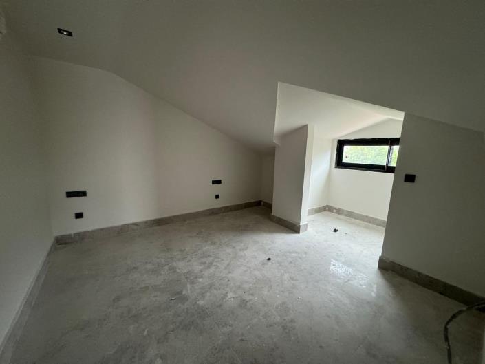 Image No.22-4 Bed Villa for sale