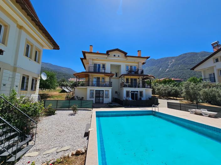 Image No.3-3 Bed Apartment for sale